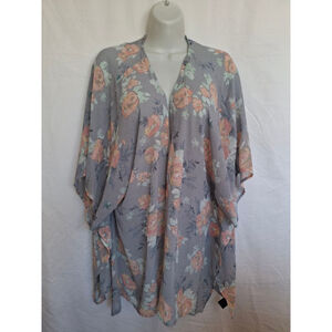 Women's Torrid Floral Print Size 1/2 Gray Peach wrap cottage core church office